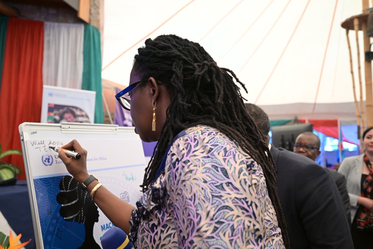 ECA_SRO_EA's tweet photo. Launch of the @ECA_SRO_EA 2023 - Macroeconomic and Social Developments report in #EasternAfrica by Audace Niyonzima, Minister of @FinancesBdi &amp; @HananMorsy14  Dep. Exec. Secretary of @ECA_OFFICIAL  #ICSOE2023

Download and read the report: https://t.co/xqWWerciHI https://t.co/28Ra67lkxL