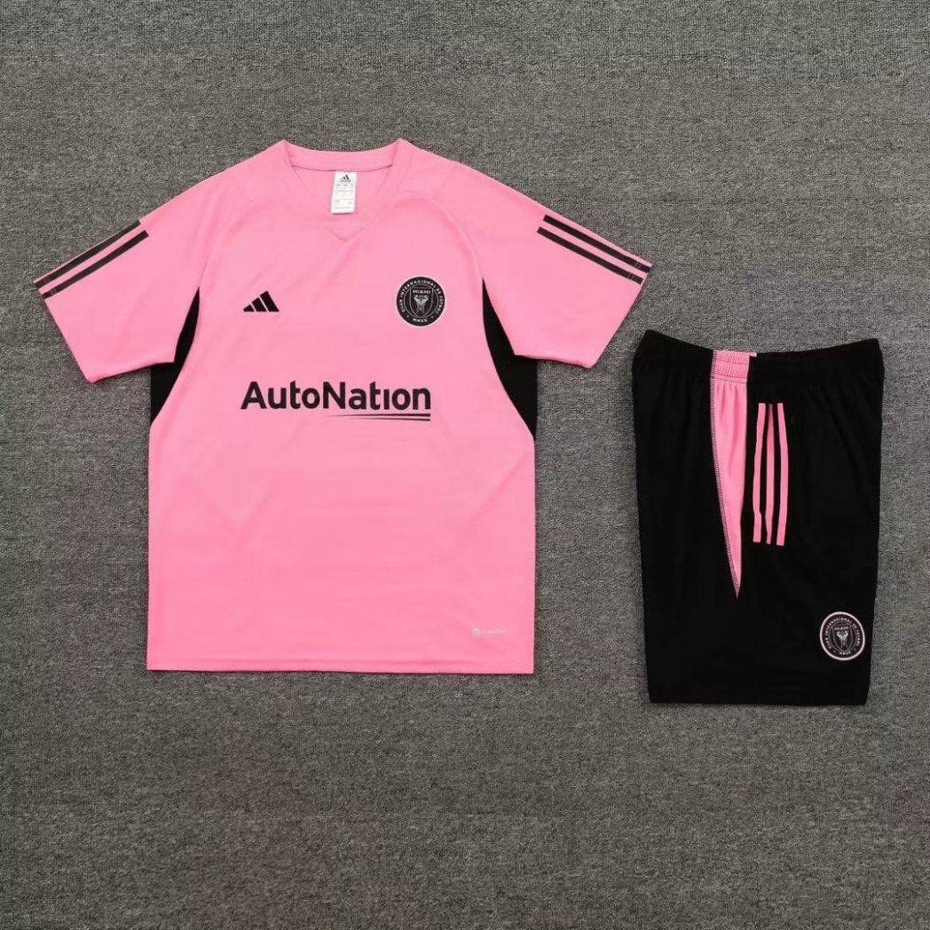 Almultimarcas1's tweet photo. Kit inter Miami tailandesa 1.1🔥🚀
https://t.co/aoVZNT7E6M https://t.co/T15h2iTxY2