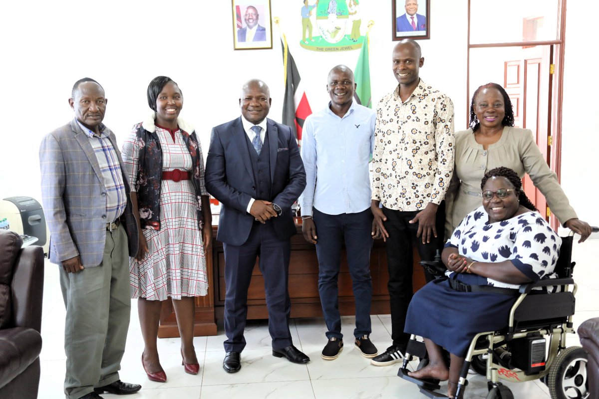 BarasaFernandes's tweet photo. This evening, I have hosted the County Assembly Committee on Labour, Social Services, Culture, Youth, and Sports, led by the Chair Hon. Modesta Auka (Mahiakalo) and Vice Chair Hon. Anthony Mix (Sinoko).

Our discussion centered on the ongoing fresh vetting of "Kazi Mashinani" applicants. We have completed the vetting for Likuyani and Lugari Sub-counties. My commitment is to expedite this process to swiftly empower the underprivileged in our society.