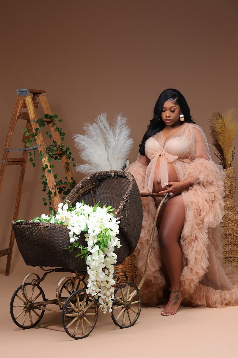 Vintag3God's tweet photo. Maternity Sessions https://t.co/gFqsQoI1vU