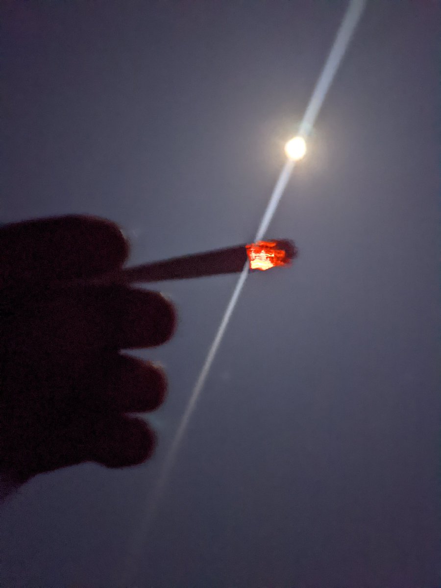 NBAJustin__'s tweet photo. Pick your wallpaper here 🍁🔥

Always 4:20 Session 🌕
#yourPlug 💀 https://t.co/9C0D90UdJH