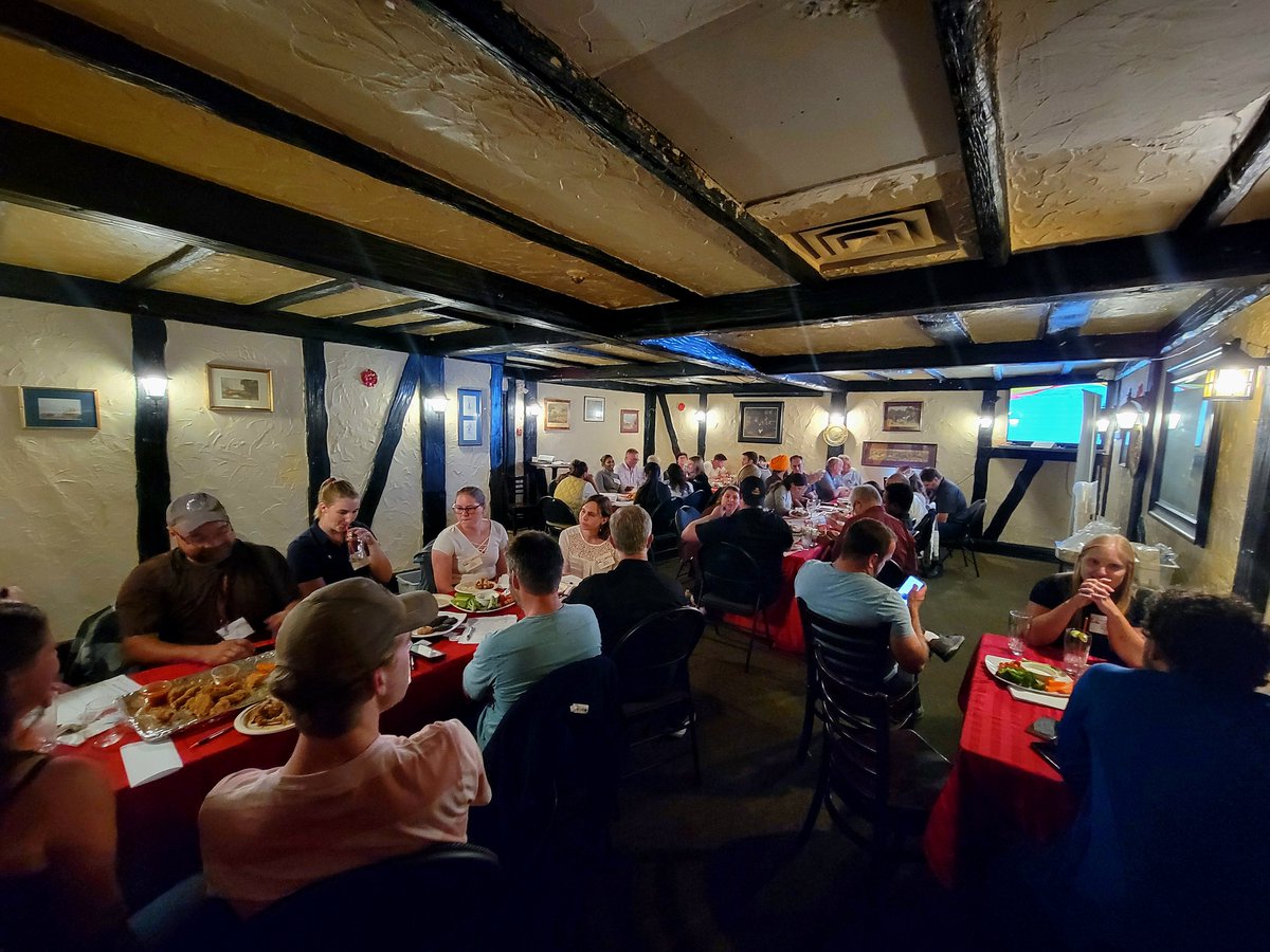 PoultryIndCou's tweet image. We're thrilled to announce that Science In the Pub sold out last night! Thanks to everyone who joined us for an evening of learning, networking, and lively conversations about sustainability in poultry farming. 🎉🍻 #SoldOutEvent #PoultryNetworking #SustainabilityTalks