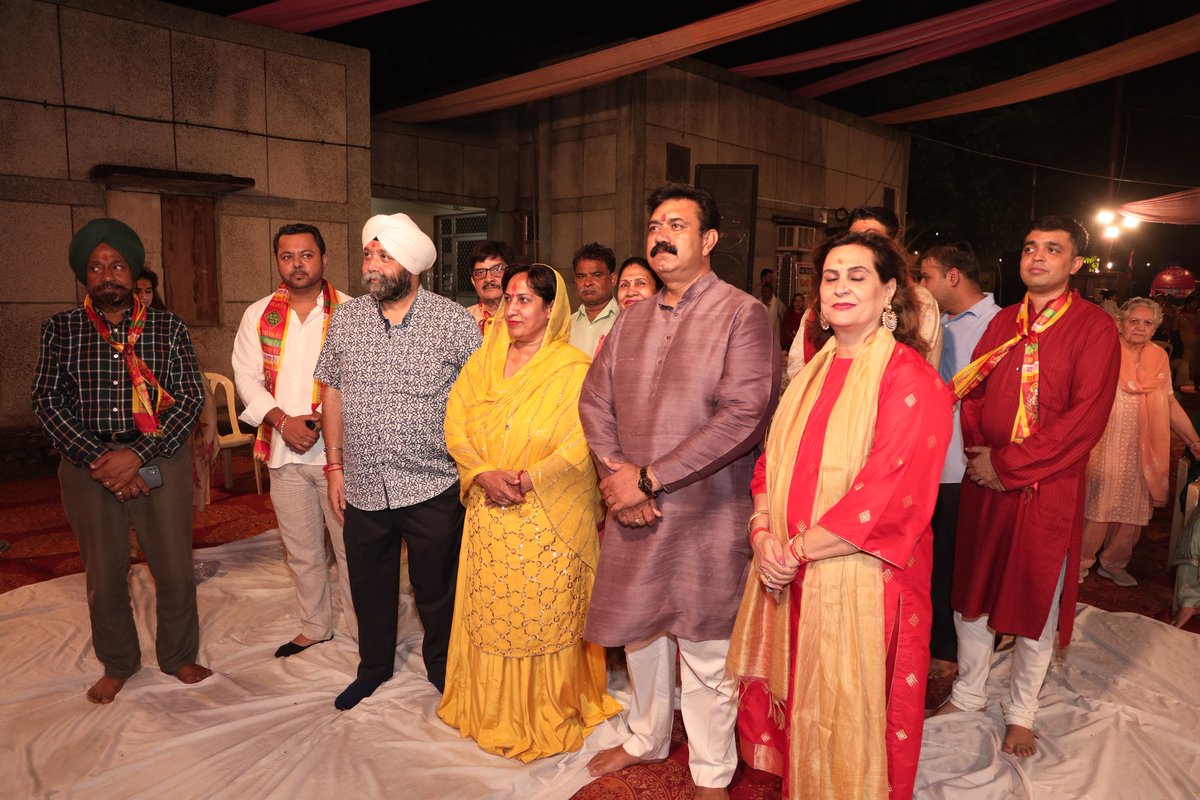 sewa2ndse's tweet photo. Thank you @KusumlataRamesh ji for gracing us with your presence at Mata Ki Chowki organised by RWA South Ex-2 https://t.co/3lErPCqYma