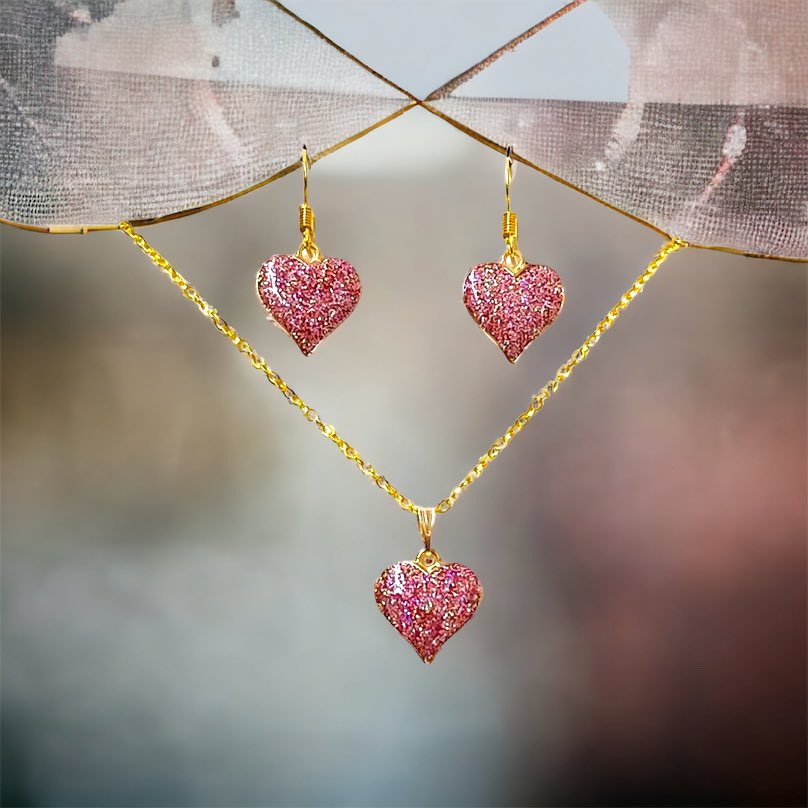 JennyCu97308637's tweet photo. Pretty in Pink Glitter Heart Necklace and Earrings Set
https://t.co/wLXruQIQmb 💎💎💎 Click the links and come visit our Etsy Shop 💎💎💎 We ship from Michigan, USA 💎💎💎
https://t.co/Bg6EhBXqwv
#heartjewelry #EtsyStarSeller #jewelrygiftsforher #handjewelry #handmadejewelry https://t.co/cQgOpXVPbQ
