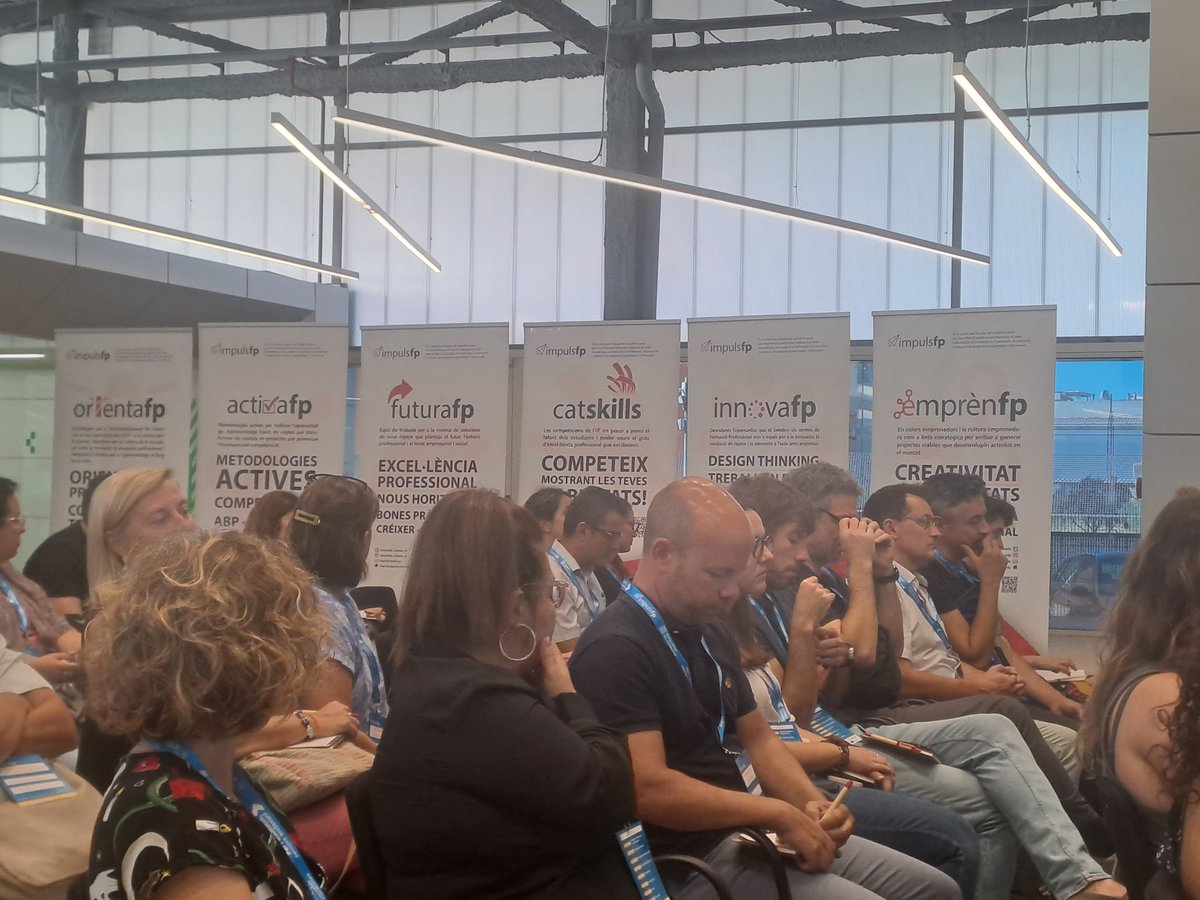 institutISB's tweet photo. L'Institut Rambla Prim assisteix a la Inauguració de la Xarxa ImpulsFP a l'Espai Bital (Hospitalet del Llobregat). En representacio d'Innova FP, Emprenedoria FP,  OrientaFP i  Futura FP.

@consorciedubcn @impulsfp #somirp #innovafp #emprenedoriafp #orientafp #futurafp https://t.co/kG59W7Ycpj