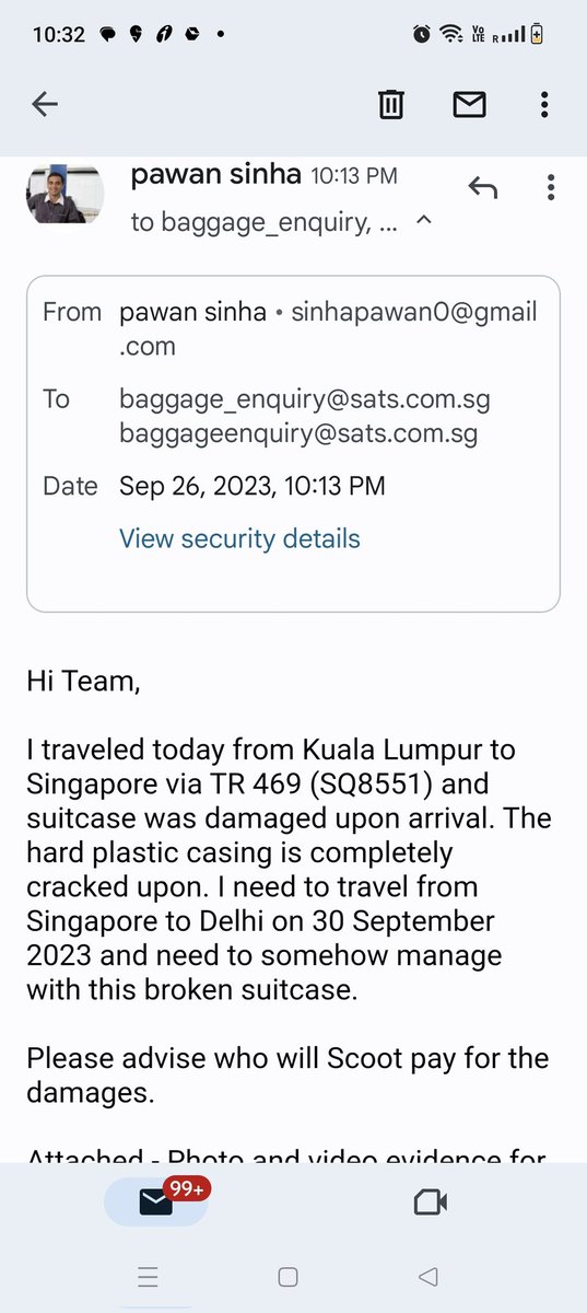 PawanSinha17's tweet photo. @flyscoot @SingaporeAir Please pay for my damaged Suitcase. I flew today from KL to SG and arrived with a damaged Suitcase which was in cargo. Please refer to images and video for your reference. https://t.co/nZNb9g0uI2
