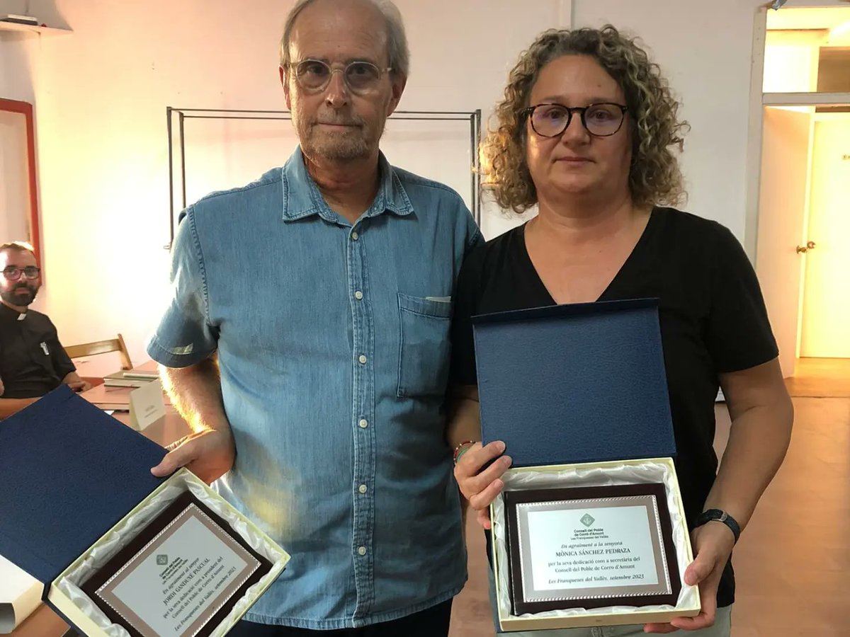 1a sessió del Consell del Poble de #CorródAmunt,d'aquesta legislatura.
Agraïm la dedicació a la secretària Mònica,i a l'anterior president del Consell @jordiganduxepascual .
Continuem treballant per els nostres veïns i veïnes!
#ConsellPoble #SessióSetembre #Seguim
<a href="/FranCOLOME/">Francesc Colomé</a>