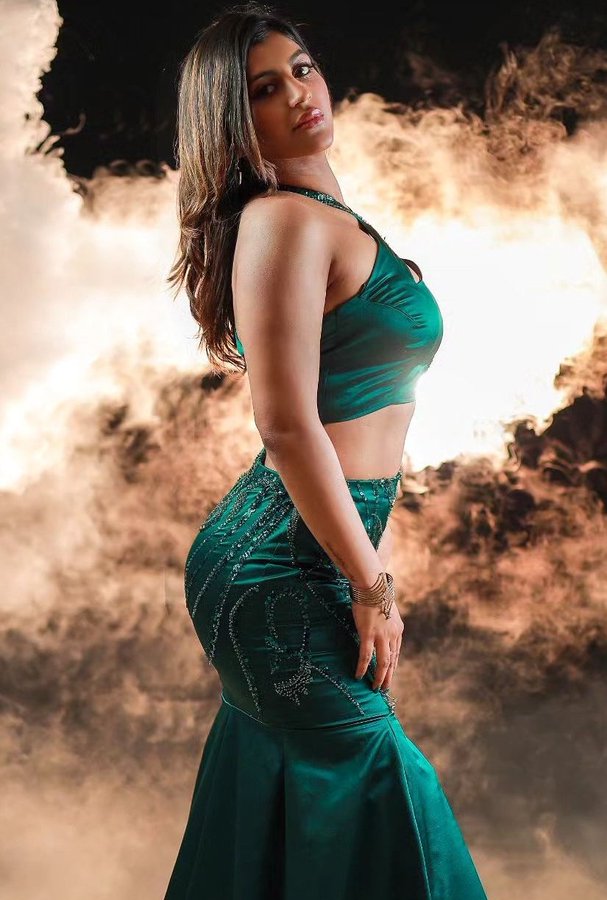 F69ZCXHa4AAoTji?format=jpg&name=900x900