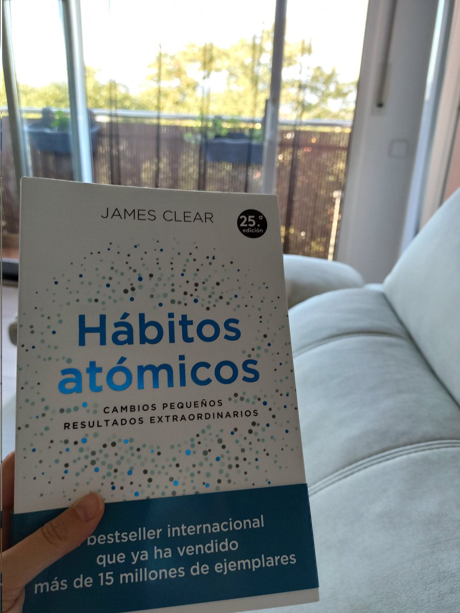 aidaortega94's tweet photo. Per què sempre és bon moment per crear un nou hàbit enriquidor #jamesclear #habitosatomicos https://t.co/wCVp8XvtQF