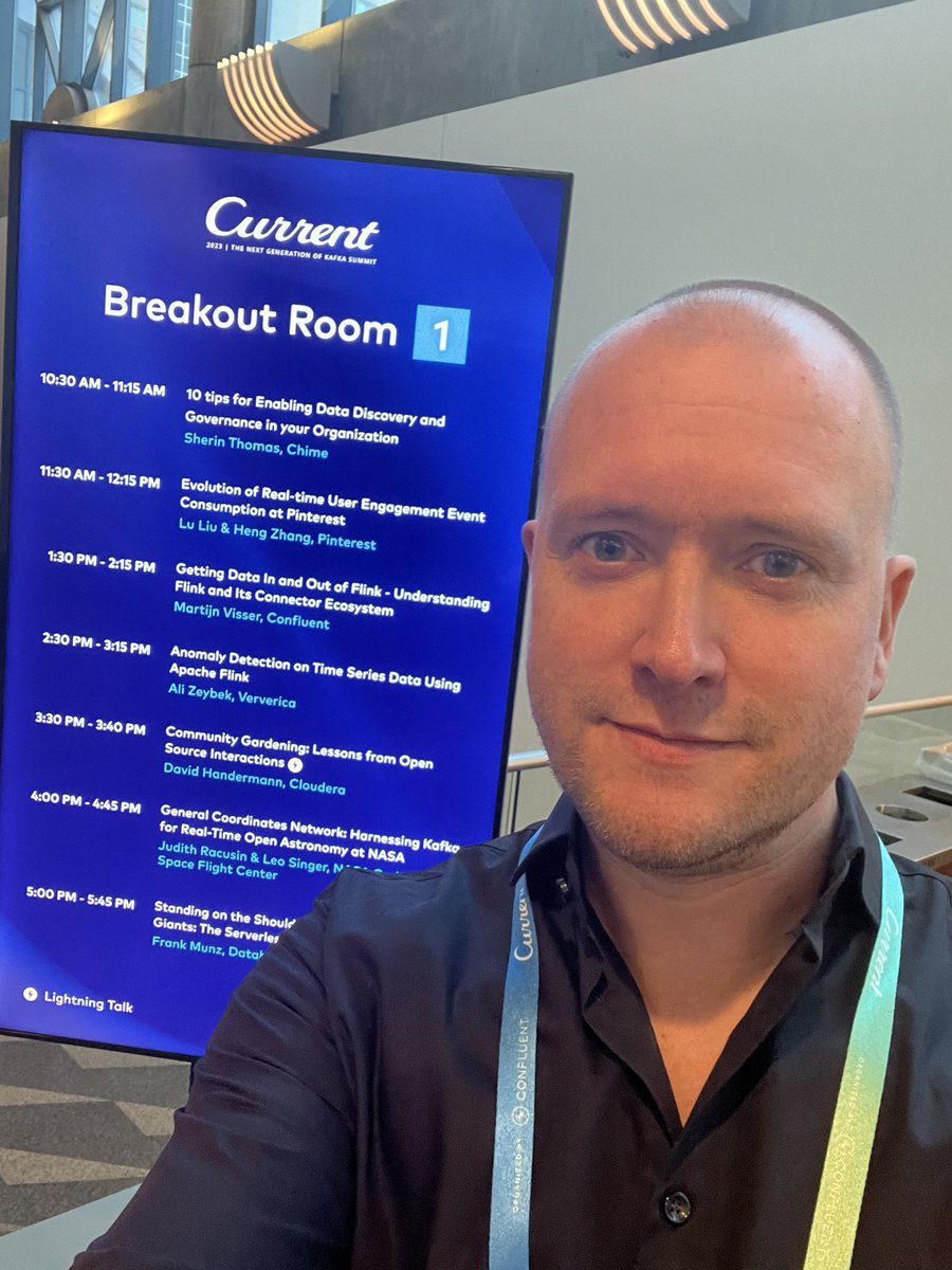 #streamingselfie - Day 1 of #current23 is starting. See you at 1:30 PM for my talk on getting data in and out of @ApacheFlink