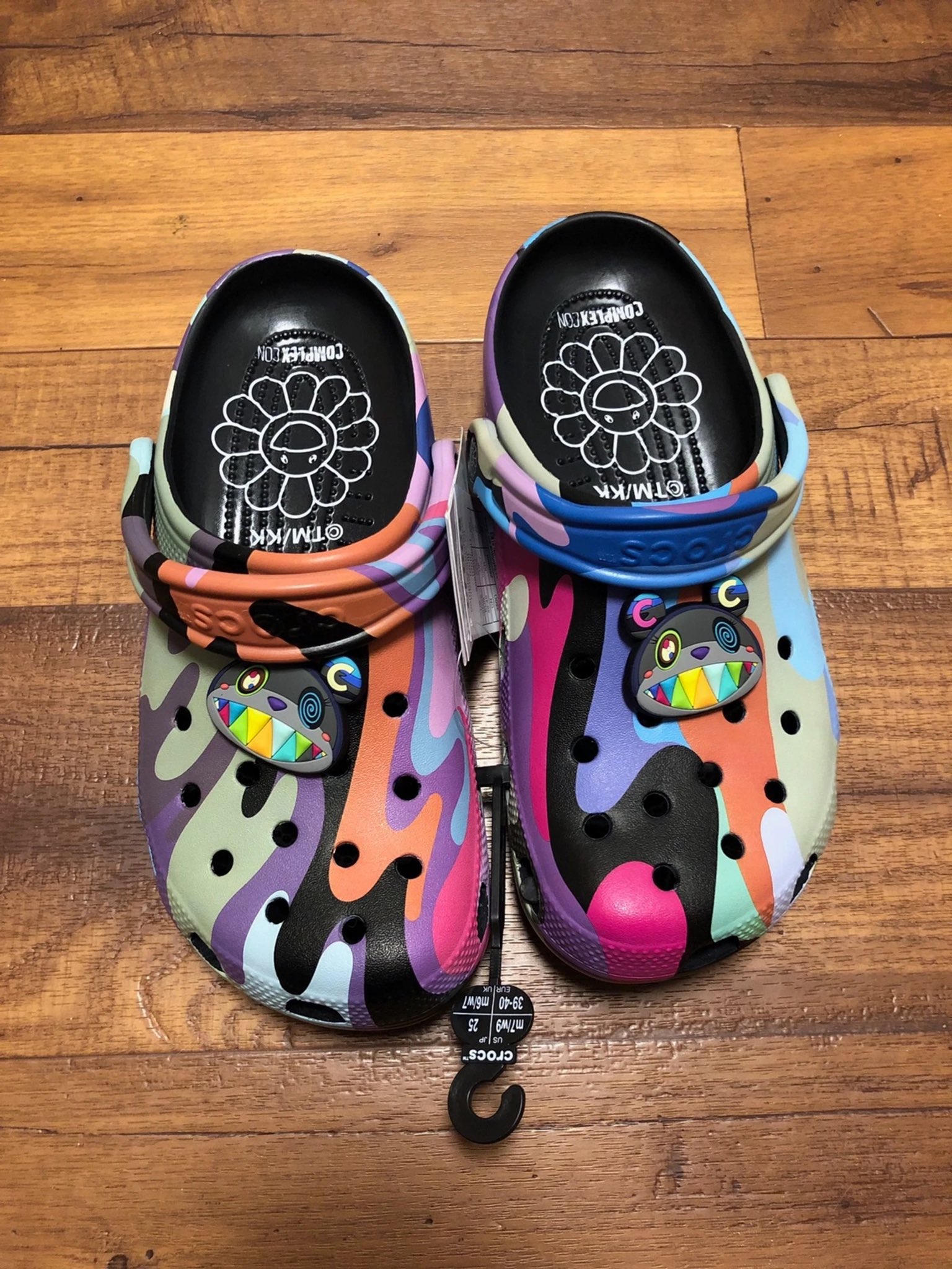 【新品】Takashi Murakami×Crocs 30cm s-l1200.jpg