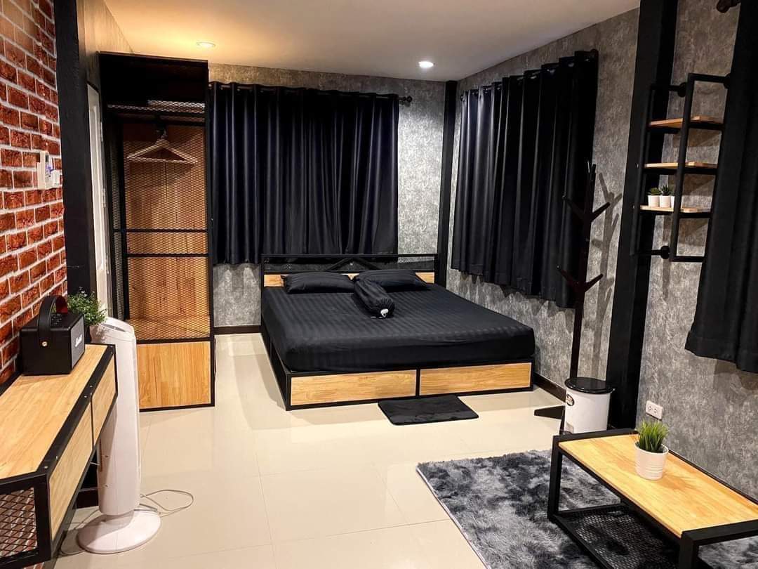 qtpiroses's tweet photo. sebelum dan selepas deko bilik ni memang beza sangat dan cantik ! 📸 https://t.co/lcjgwbxtMn
