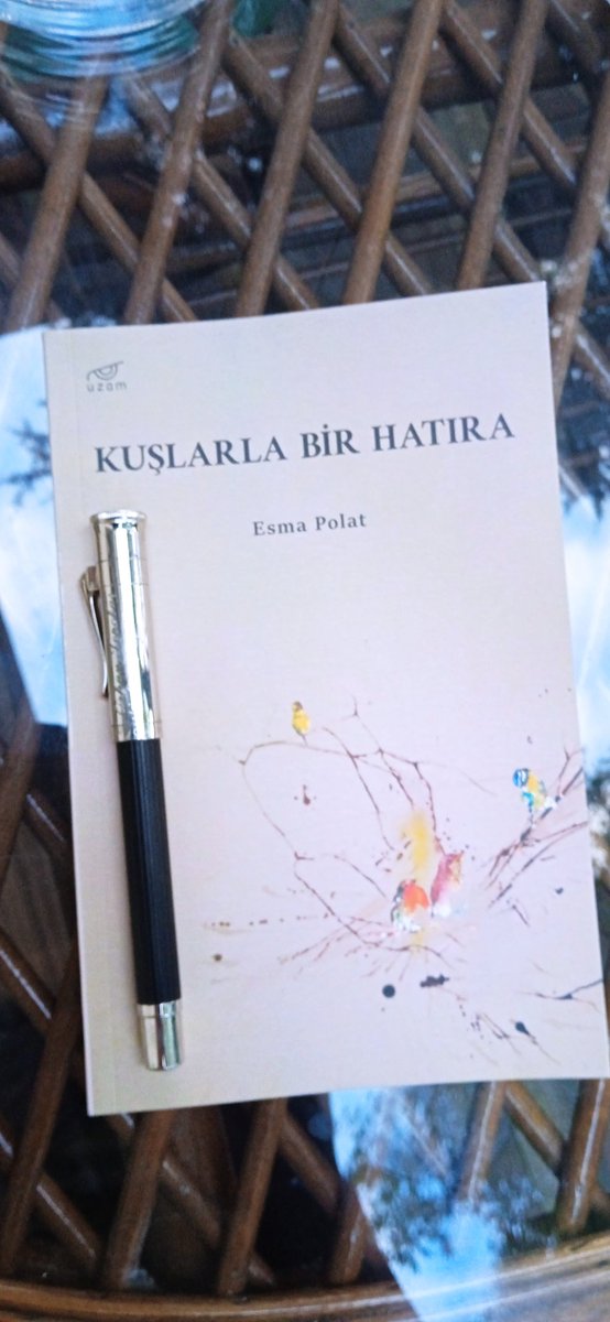 Son dönemde okuduğum en iyi şiir kitaplarından biri. Okuru bol.bereketi daim olsun.