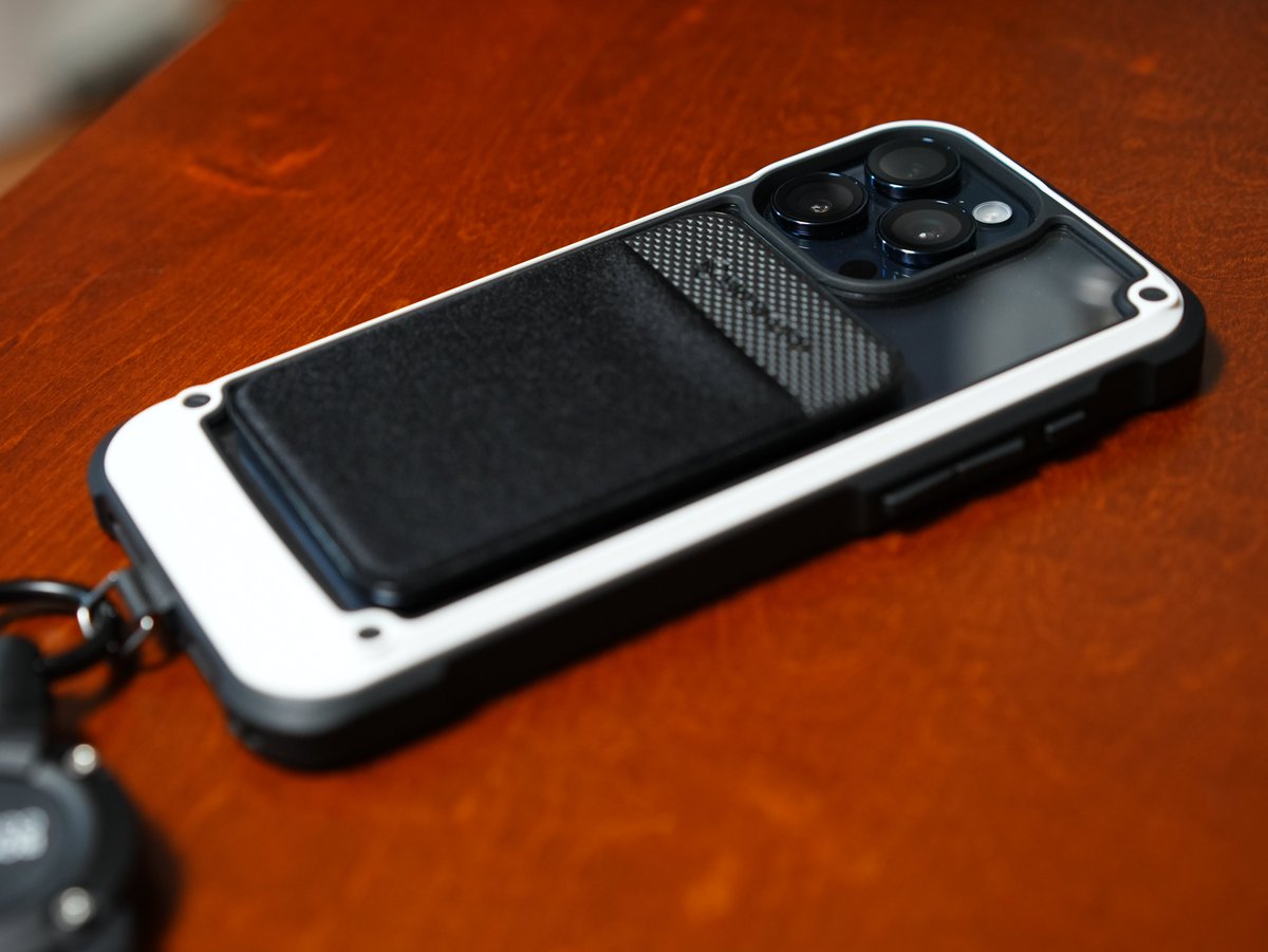 eri_citrus's tweet photo. ROOT CO. で追加注文してたiphone15ケースが届いた😆せっかくなのでカラー＋型違いに。こっちも可愛いなー！

#iPhone15ProMax  #rootco #root_co https://t.co/UVfMzBLfpZ
