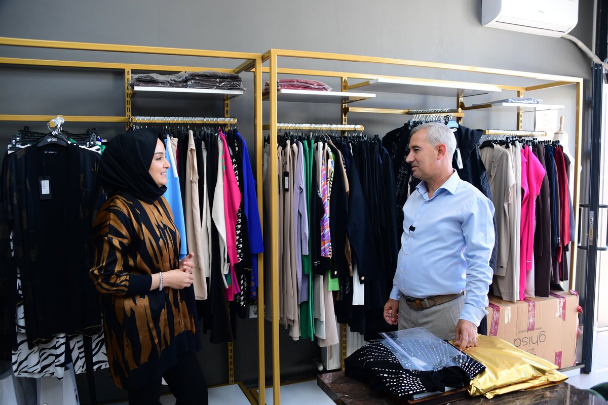 mehmetcinar44's tweet photo. Tecde Mahallemizde esnaf ve vatandaşlarımıza selam verip hasbihâl ettik. https://t.co/1tyWocCRb8