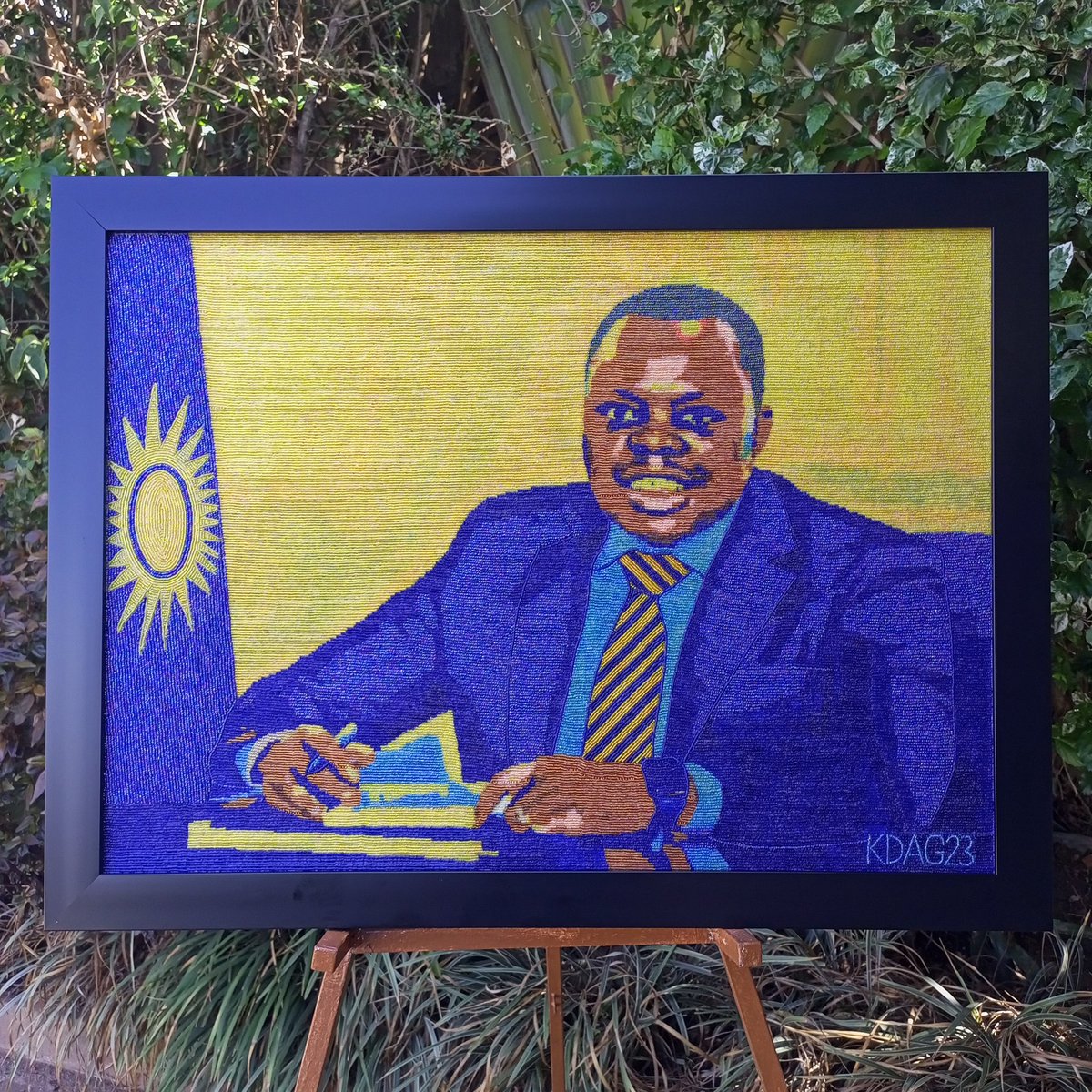 Hon Minister of Youth! @jnabdallah Deaf youth Artists are delighted to showcase this portrait of yours in line of empowering youth Artists and promoting their talent as well. We are seeking your support to raise funds that will enable the ongoing art activities. @MiniYouthRwanda