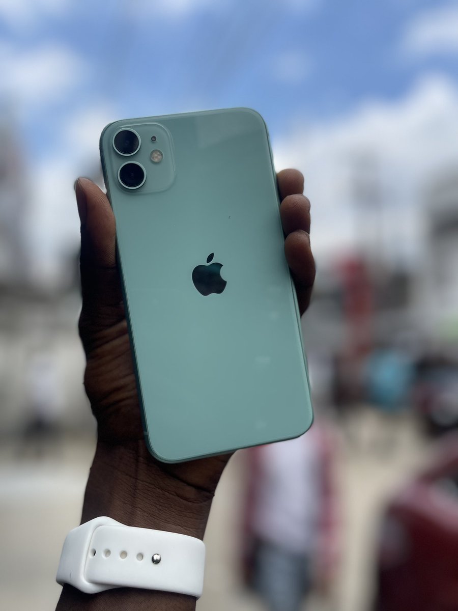 h_dkonnect's tweet photo. iPhone 11 64gb 

World Wide Unlocked 
Price: N215,000

Call 📞 07039858496 

or DM https://t.co/jlZYiNTzKh