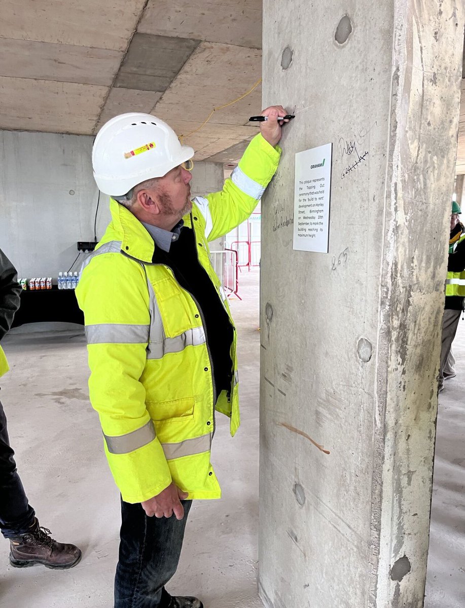 🏗️ Celebrating a Milestone in Birmingham! 🎉

Recently, we marked a significant step at our 203 apartment build-to-rent project. Our PM, Gareth Powell, signed the column at the topping-out ceremony. Stay tuned for updates as we create exceptional living spaces in Bham #ToppingOut