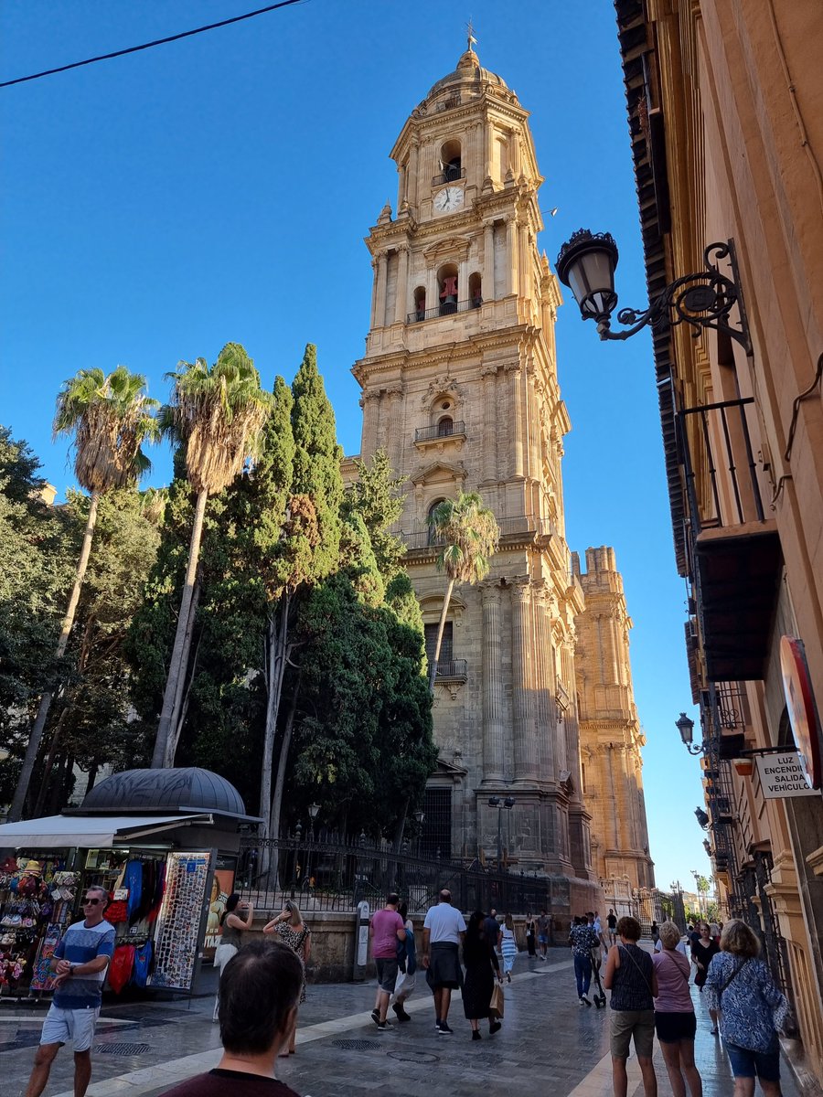 Adiós, Málaga!
And a big thank you to all participants and organizers of the COST Action meeting on #DistributedKnowledgeGraphs for 2 days full of inspiring discussions.
cost.eu/actions/CA1913…
<a href="/cost_dkg/">COST Action Distributed Knowledge Graphs</a>