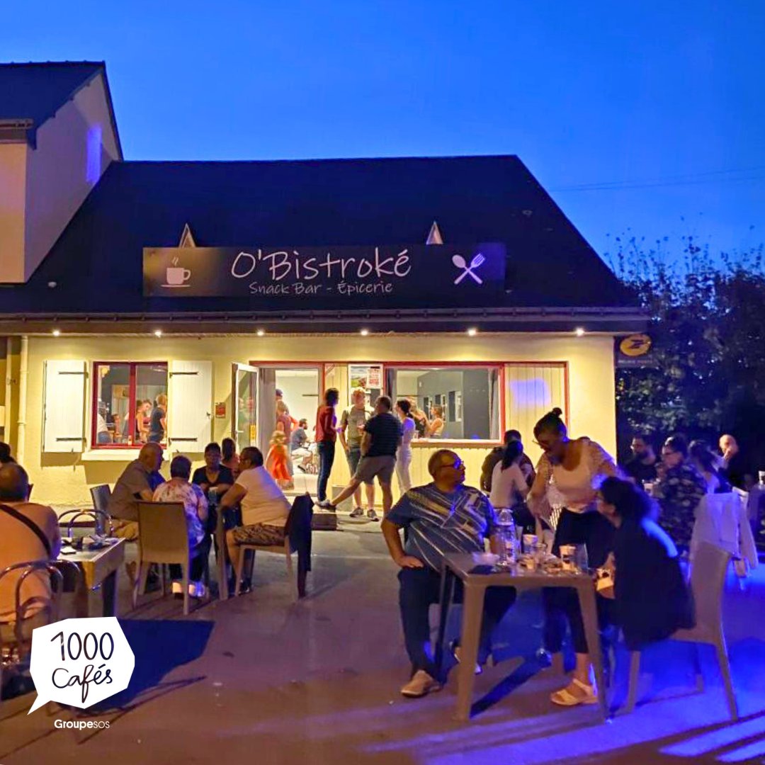 1000_cafes's tweet photo. Le 15/09, les habitants du village de #Congrier, en Mayenne, étaient à la fête pour la réouverture de leur café : "O’Bistroké" ! Cindy et Fabien, congriéens depuis 2016, sont aux commandes de l’établissement et ont beaucoup de belles idées pour développer ce lieu de vie. https://t.co/A8Q7eikLze