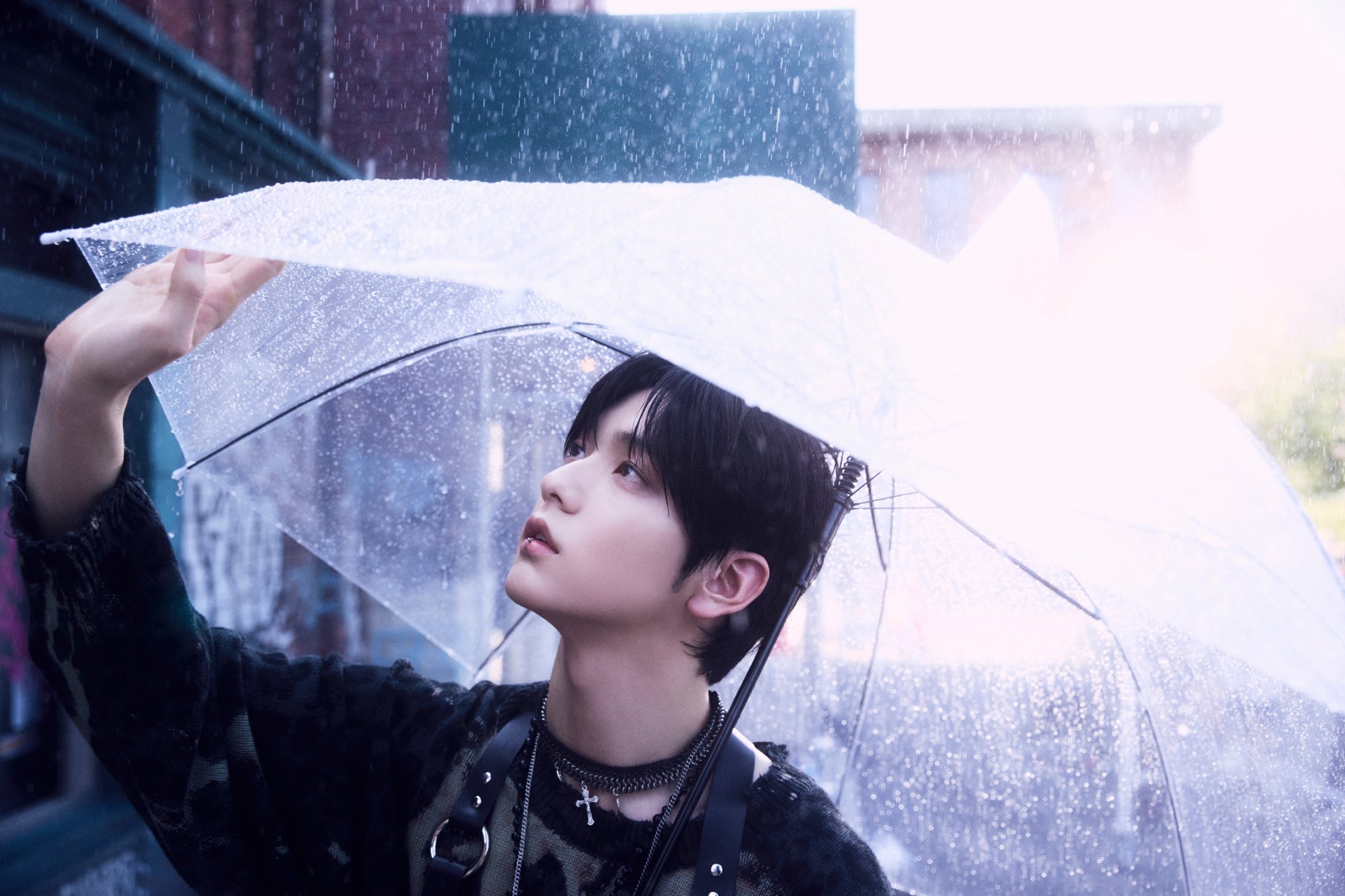 F69d1HgbIAAXws_?format=jpg&name=large