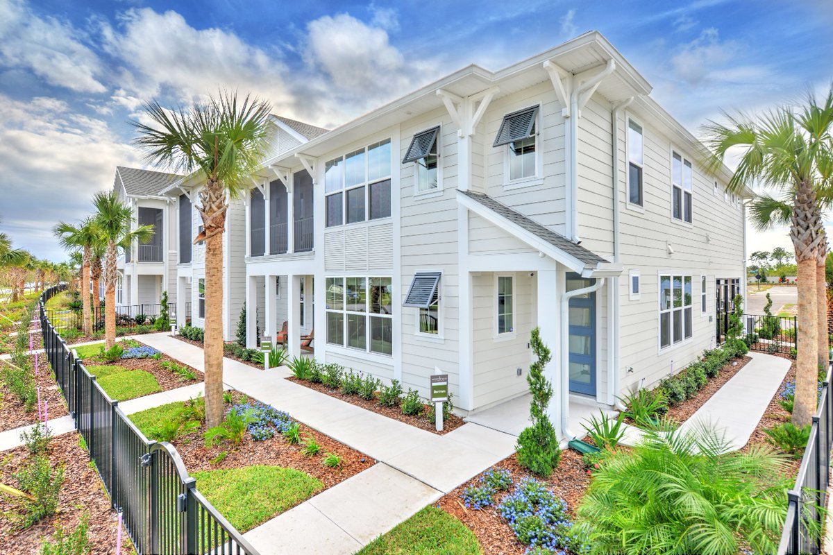 NocateeHomes's tweet photo. #BuilderUpdate For a limited time, @ICIHomes is offering $25k Flex Cash AND a $3,500 Realtor Bonus on select townhomes in West End at Town Center!🤩 To learn more, contact the ICI Nocatee team TODAY. Contact info: https://t.co/i6D1rFLGAf https://t.co/jBLFkDkhFJ