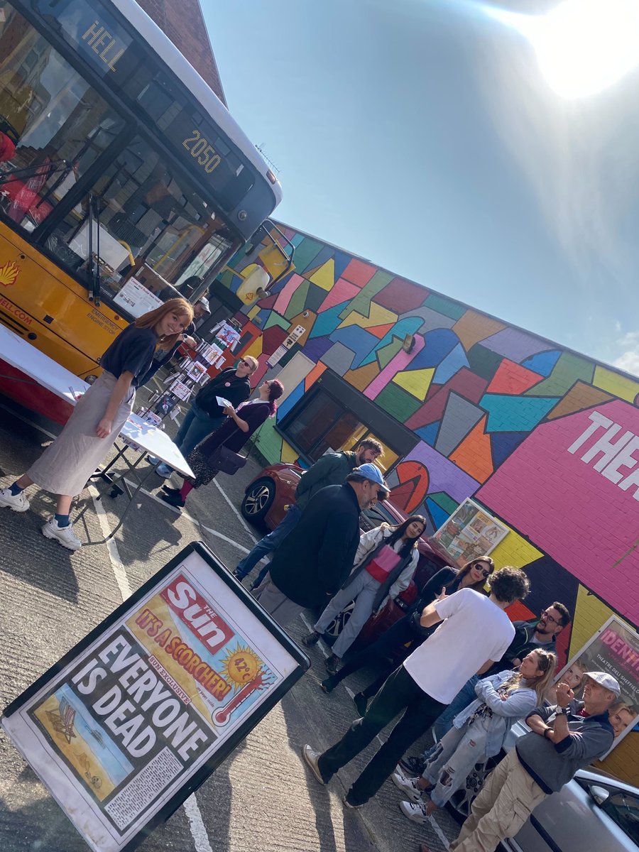 switchit_green's tweet photo. The tour begins ❤️‍🔥

We are bringing the incredible Hell Bus by @darren_cullen to towns across the UK, raising awareness of oil and gas company greenwashing and the banks that are funding them

Kicking things off in Sheffield, providing locals with easy, effective climate action https://t.co/iftdzhmMlN