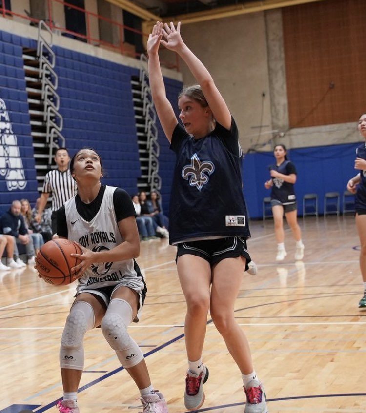 AniyaHooker's tweet image. Fall Ball is here! #skatingonem #Bellevueleague @LynnwoodGBB #LastRun #SeniorYear #Roadtothedome