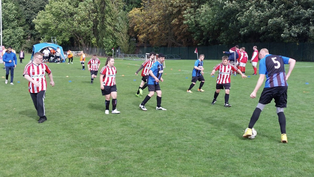 LCityFoundation's tweet image. 🏆 Our DS Active side travelled to Bradford to take part in a tournament against seven other sides.

👏 The team played with a lot of heart and determination in an enjoyable day for the side.

➡️ bit.ly/DSActiveBradfo…

#WeAreImps