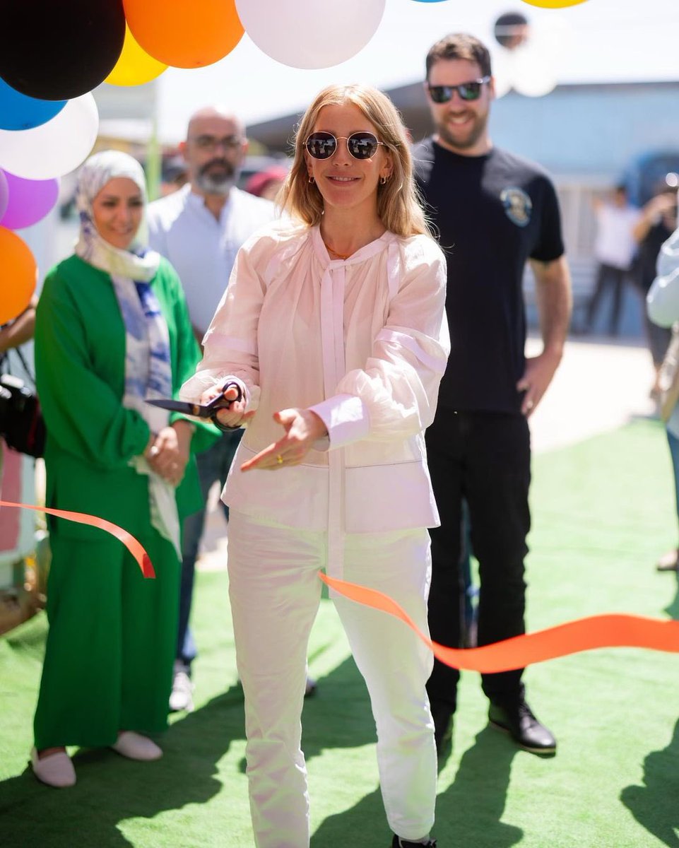 elliegoulding's tweet photo. Yesterday I had the honour of opening the Zaatari Music & Arts Center at Zaatari Refugee Camp, Jordan . This is the largest refugee camp in the Middle East with 60% of the 85,000 residents under 25.

It was an extraordinary privilege to meet young Syrian people and to get the opportunity see them not only as refugees but as musicians and artists and performers. I will remember and treasure their performances for a long time to come.

To be a refugee is often to experience trauma, a removal of identity and the erasure of culture. It’s an existence that leaves little room for dreams.

The Zaatari Music & Arts Center reinstates both dreams and hope. Thanks to this remarkable initiative, in this corner of the camp young people will now have access to classes in Guitar, Drums, Oud, Voice & Dance, a performance space and a recording studio.

Music and the arts can help to heal trauma and to reconnect refugees with their culture and identity.

I was also moved by the dedication of people and organisations working to help refugees at Zaatari. But despite the best efforts of the Jordanian services and many international agencies, international budgets for Syrian refugees are being cut. We must not forget that 110M people are currently forcibly displaced from their homes, which is the most since World War 2.

My visit to Zaatari confirms my belief that only by coming together as a global community to support refugees properly can we give theses young people the beautiful future they deserve.

Love Ellie x

@DreamDayFdn 
@PFCFoundation 
@Questscope
@ToddKrim 
@FairmontAmman