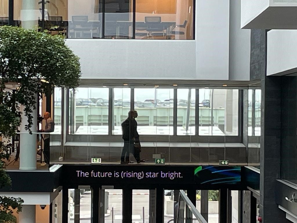 TParidaens's tweet photo. 🚀 Last Wednesday was a great day to be at Gateway! More than 70 start-ups pitched their innovative products or services for a chance to become one of the #Fast50BE Rising Star finalists. They also took part in the Matchmaking Café, connecting with Deloitte experts, scale-up part https://t.co/XExRTn35Iu