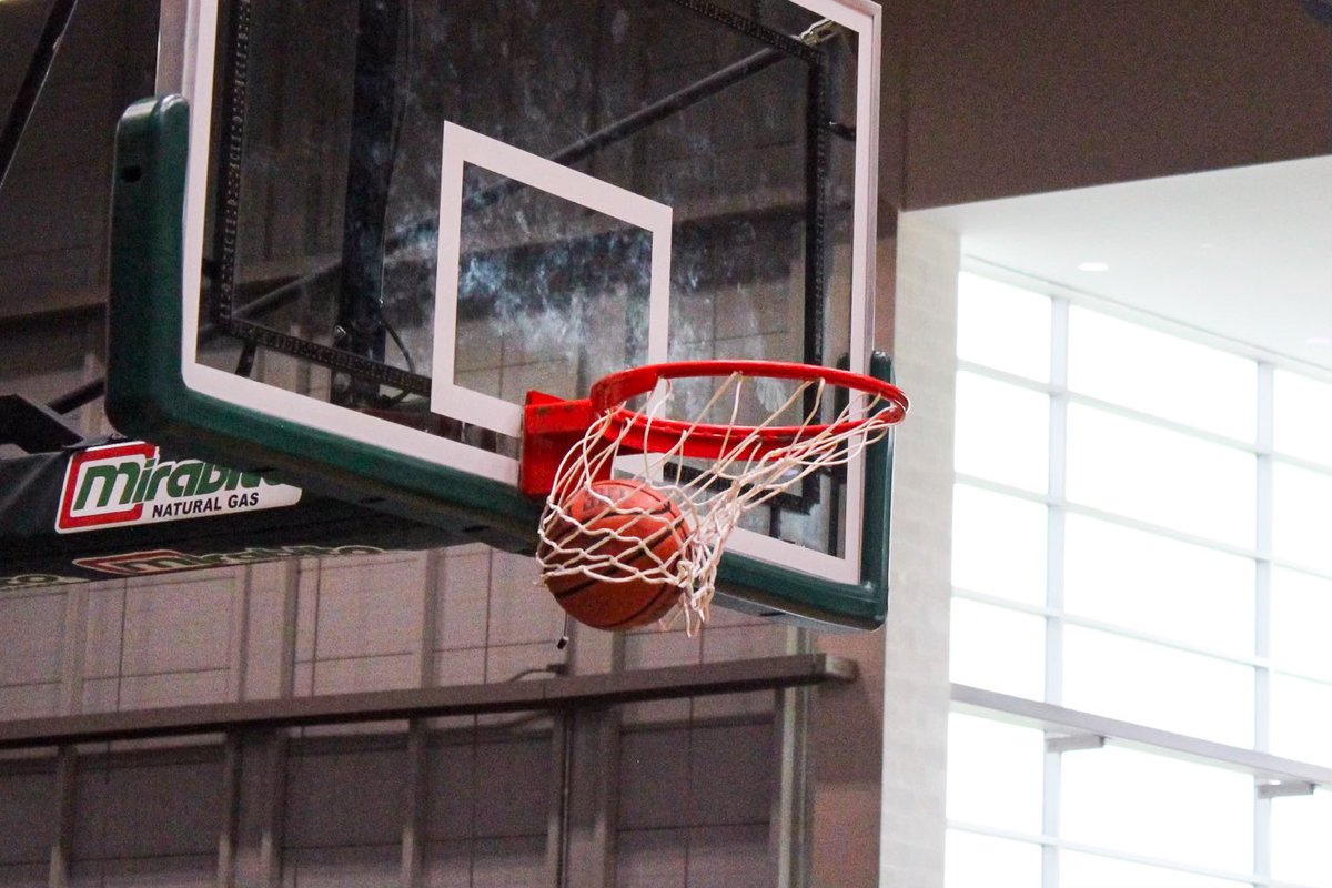 Day 1️⃣ Completed! 🐻🐱🏀☑️

📸: Melissa

#Binghamton #BU #AEHoops #BingPride