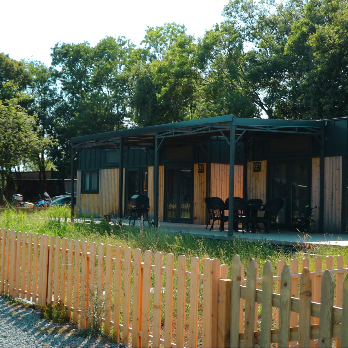 AllinTiny's tweet photo. Verandası, bahçesi, manzarası… 🍀 İşte All in Tiny’nin vazgeçilmezleri…
#AllinTiny #tinyhouse #küçükev https://t.co/pU1f1n0Qi5