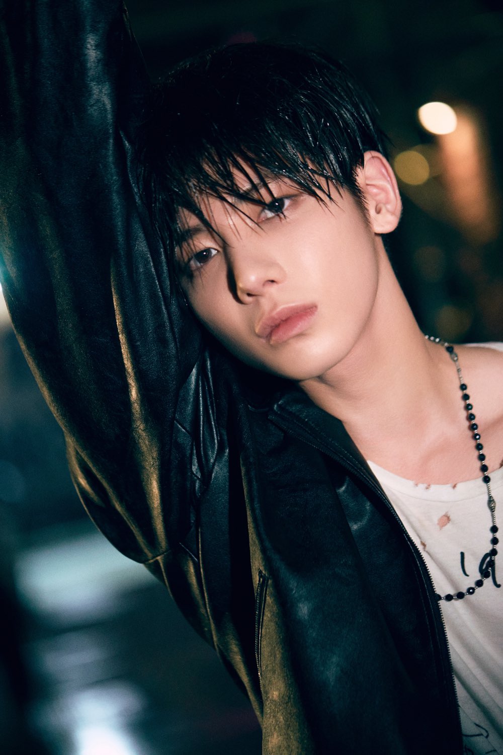 F69ed-dasAApLx3?format=jpg&name=large