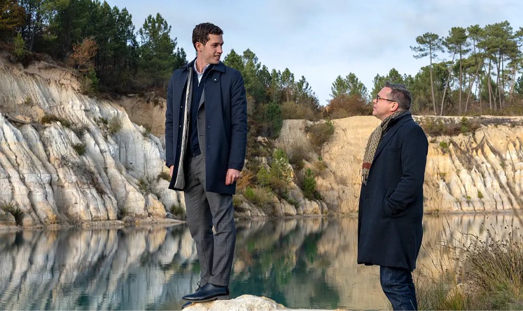 PlusClubApp's tweet image. No. 155🎬
The story of two 17yrs who fall in love but are afraid to admit it. After 35 yrs, one of them hangs himself in order to hide his secret, while the other returns to his hometown and finds the answer by accident.
#liewithme #Plussize #chubbybear