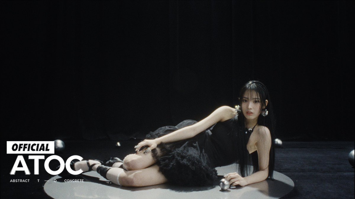 jiniyxxn's tweet photo. JINI 1st EP : An Iron Hand In A Velvet Glove
Concept Track Film Part. 2

2023. 10. 11 (Wed) 6pm KST

https://t.co/25bilvLakg

#JINI #ATOC https://t.co/pvCh8cM253