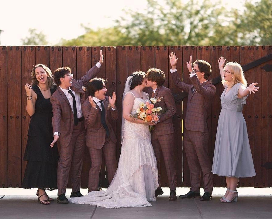 thelingolee's tweet photo. we did it, we got married!!! https://t.co/lYn8gAvqZd