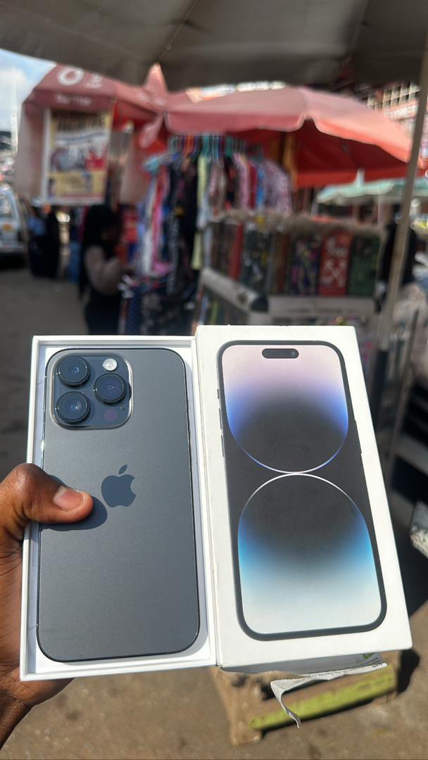AppleArenaGh's tweet photo. 14 pro 128GIG 
ESIM UNLOCKED 
COOL DEAL 11000 ￠ 
@AppleArenaGh 
Call: 0545100556 : KUMASI ASAFO https://t.co/Z1sg7BW6Mj