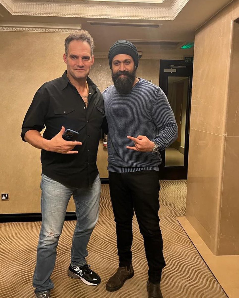 #Yash with  Hollywood Action Director #JJPerry in London ...🔥

#Yash19 #RockingstarYash