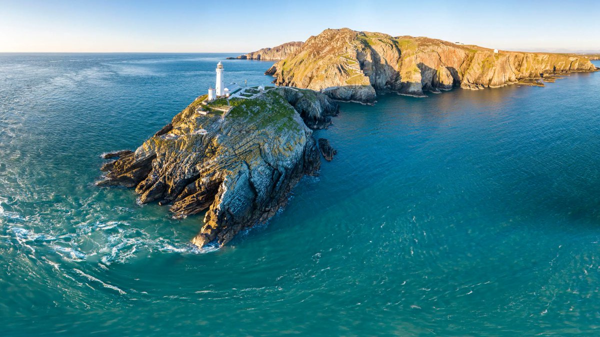 MarineCymru's tweet photo. Four new tidal energy projects in Wales were awarded CfDs recently - it means more than 22MW could be deployed at @morlaisenergy  off the Anglesey coast within the next five years 🌊

👉 Read more: https://t.co/RdNEnNvN11 https://t.co/qiPhjM35Il