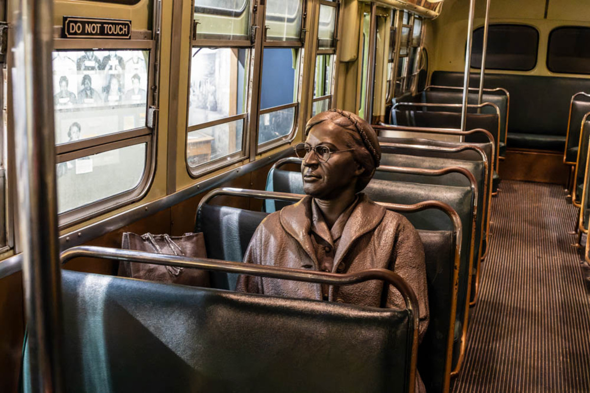 It’s #traveltuesday at the #nationalcivilrightsmuseum in #memphistn to experience the #civilrightsmovement. Get more info - tinyurl.com/2y5zzfdh.

#mustbememphis #ilovememphis #martinlutherkingjr #memphistennessee #mlk #ihaveadream #travelwritersuniversity #ifwtwa1 @ifwtwa1