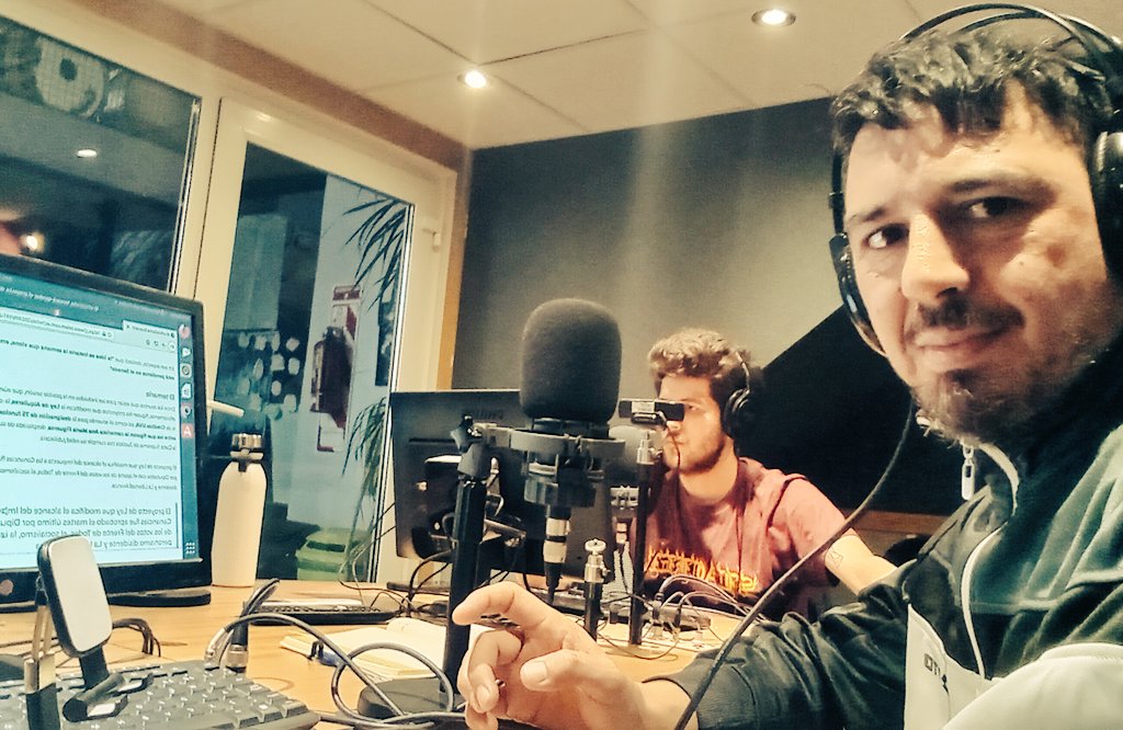 #Martes
📻 del debate presidencial...al debate por la reducción de la jornada laboral.

Hasta las 13hs nos subimos a <a href="/lamontaniafm/">La Montaña</a> en <a href="/fmlatribu/">LA TRIBU</a>