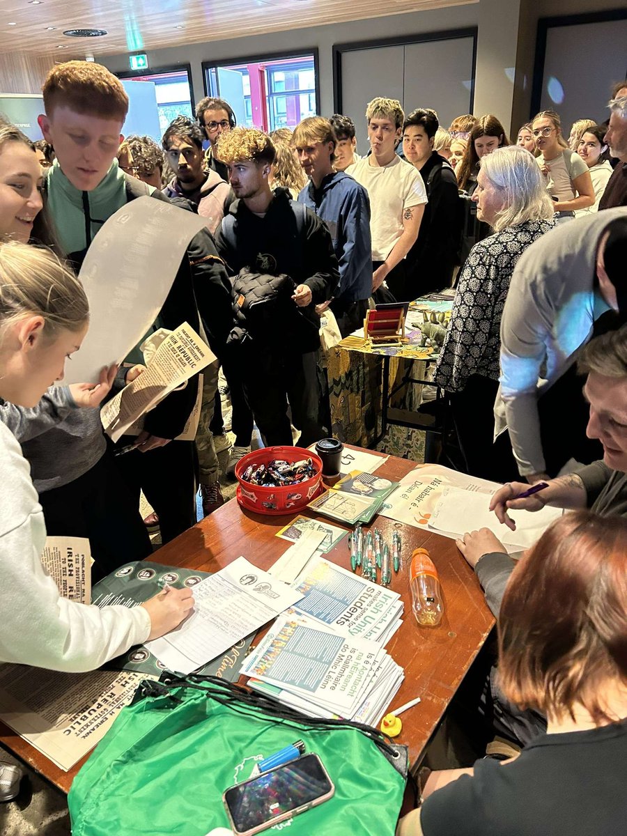 Mairéad Farrell Ógra Shinn Féin tweet media