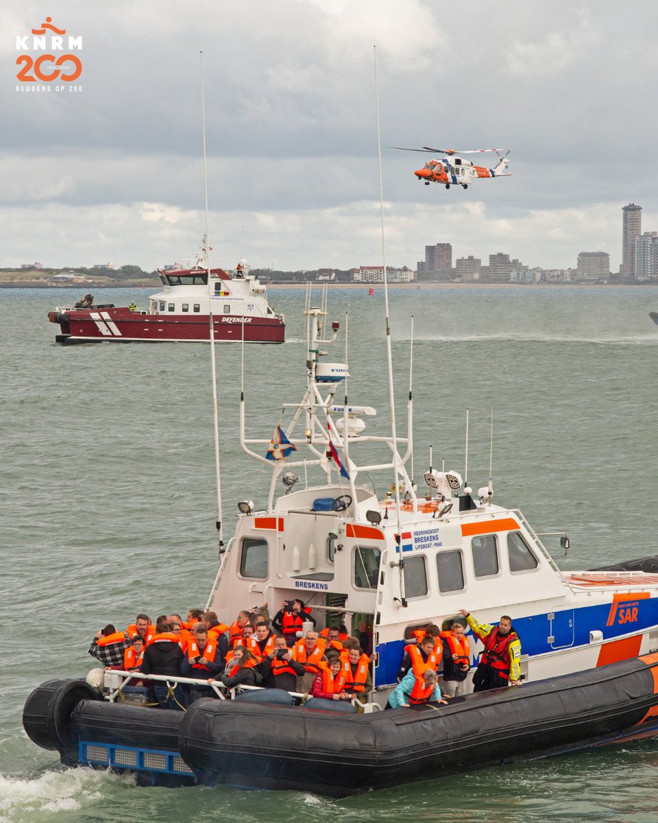 KNRM's tweet photo. 𝗪𝗲𝘀𝘁𝗲𝗿𝘀𝗰𝗵𝗲𝗹𝗱𝗲𝗼𝗲𝗳𝗲𝗻𝗶𝗻𝗴 𝟮𝟬𝟮𝟯
Afgelopen zaterdag heeft KNRM Breskens de jaarlijks terugkerende 'Westerschelde-oefening' waaraan ook KNRM Cadzand, KNRM Hansweert, en KNRM Westkapelle deelnamen georganiseerd. Het was weer een groot succes!
#knrm #reddersopzee https://t.co/ejEDD0R62R