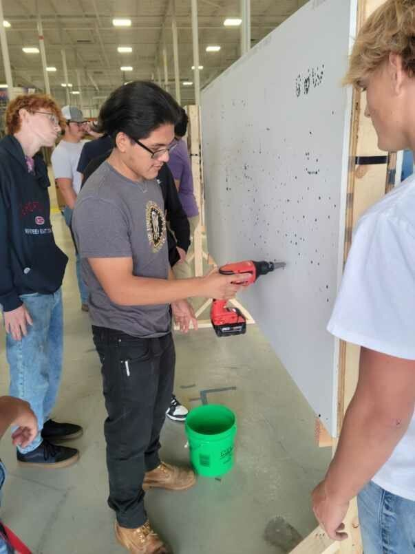 schools_garrard's tweet photo. Another Tuesday, another Tech Center feature! Today we would like to highlight our carpentry program, taught by Mr. Jerry Martin! Recently, our students attended a Construction Career Day field trip, learning about different the types of construction careers! #techcentertuesday https://t.co/e46l5fZ02K