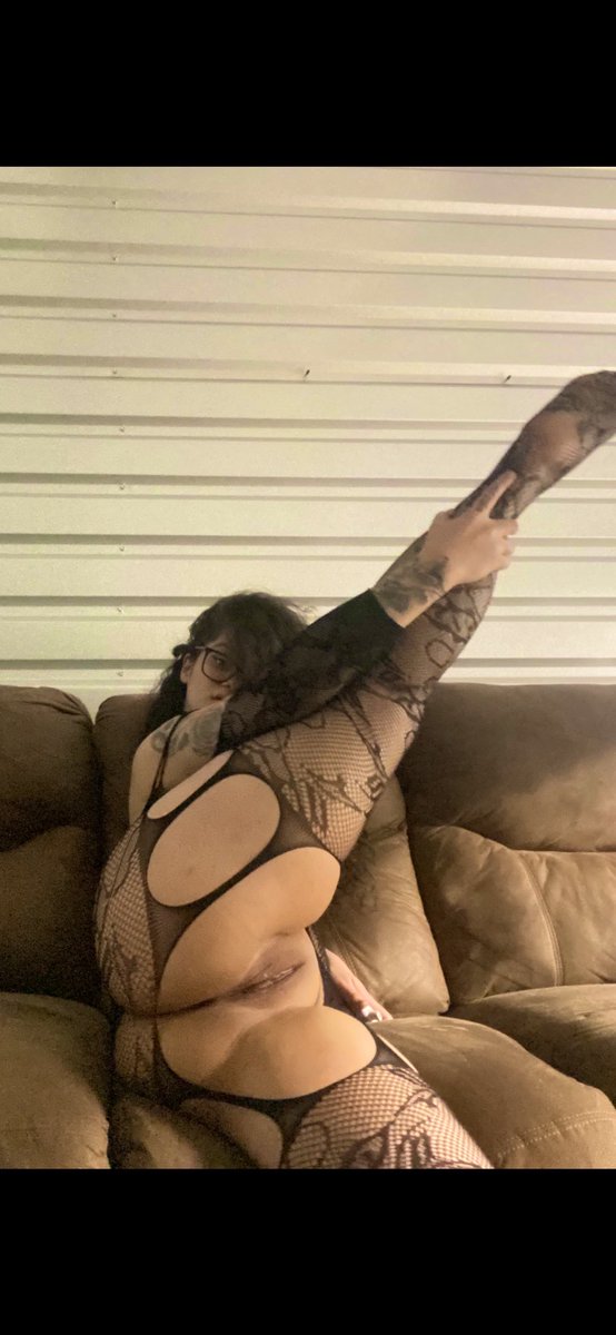 remywoodsxxx's tweet photo. Cum fuck on this pussy daddy🥹💕 https://t.co/sONVHGeMQ2