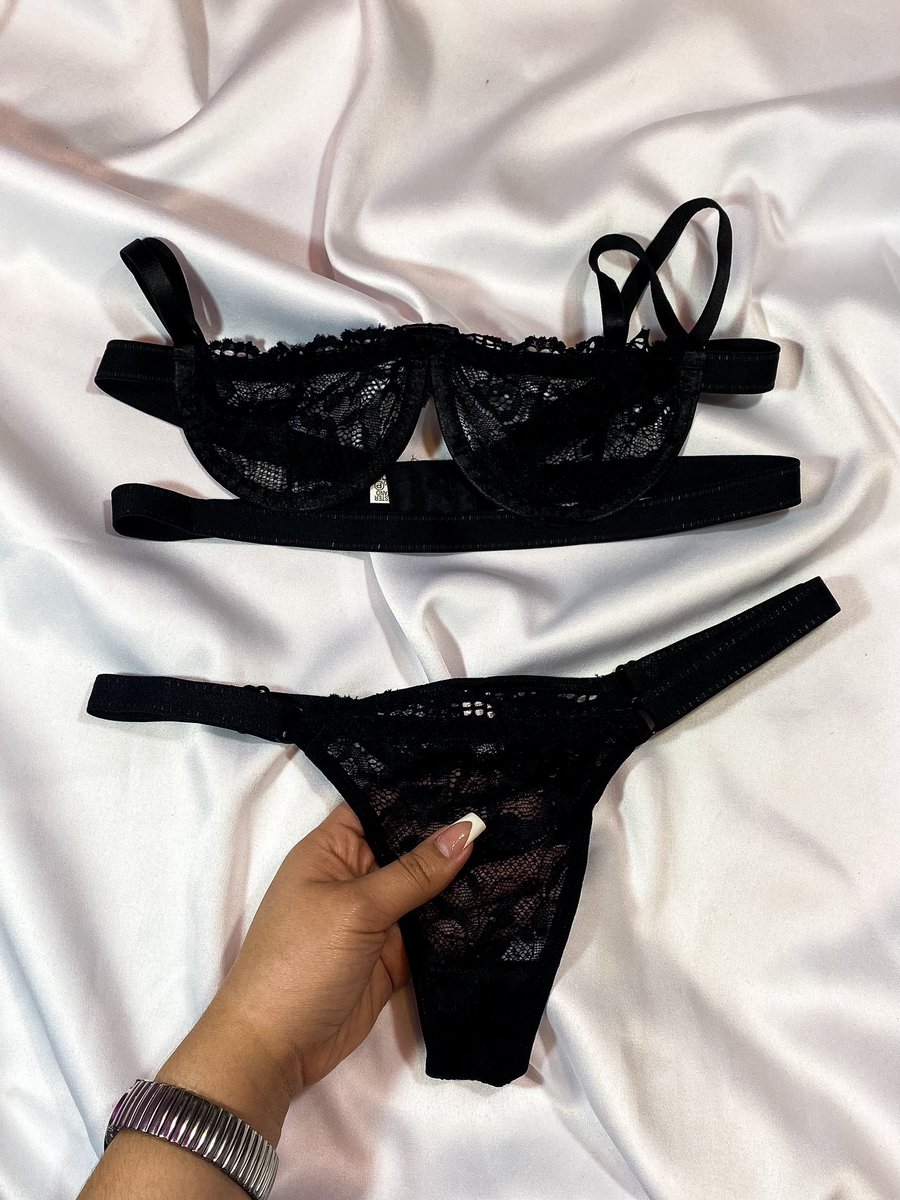 uselounna's tweet photo. Se você ainda não se apaixonou pelo Conjunto Nevada a hora é agora! Como você acha que o seu love reagiria a você usando uma lingerie babado assim? https://t.co/pp4VGj3Rzf