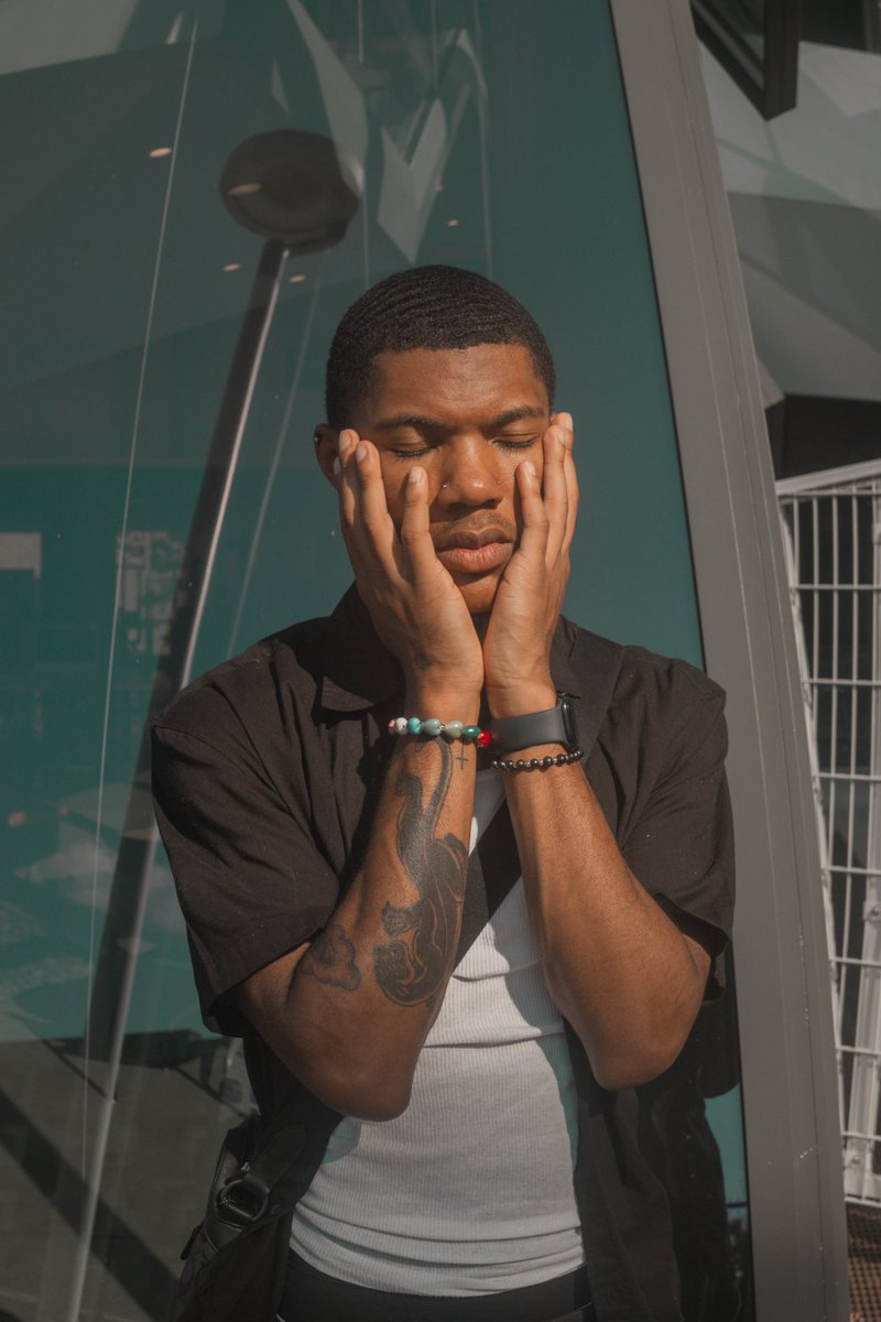 q 🏄🏽 tweet media