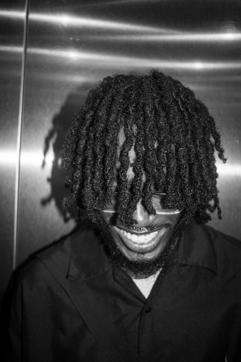 q 🏄🏽 tweet media