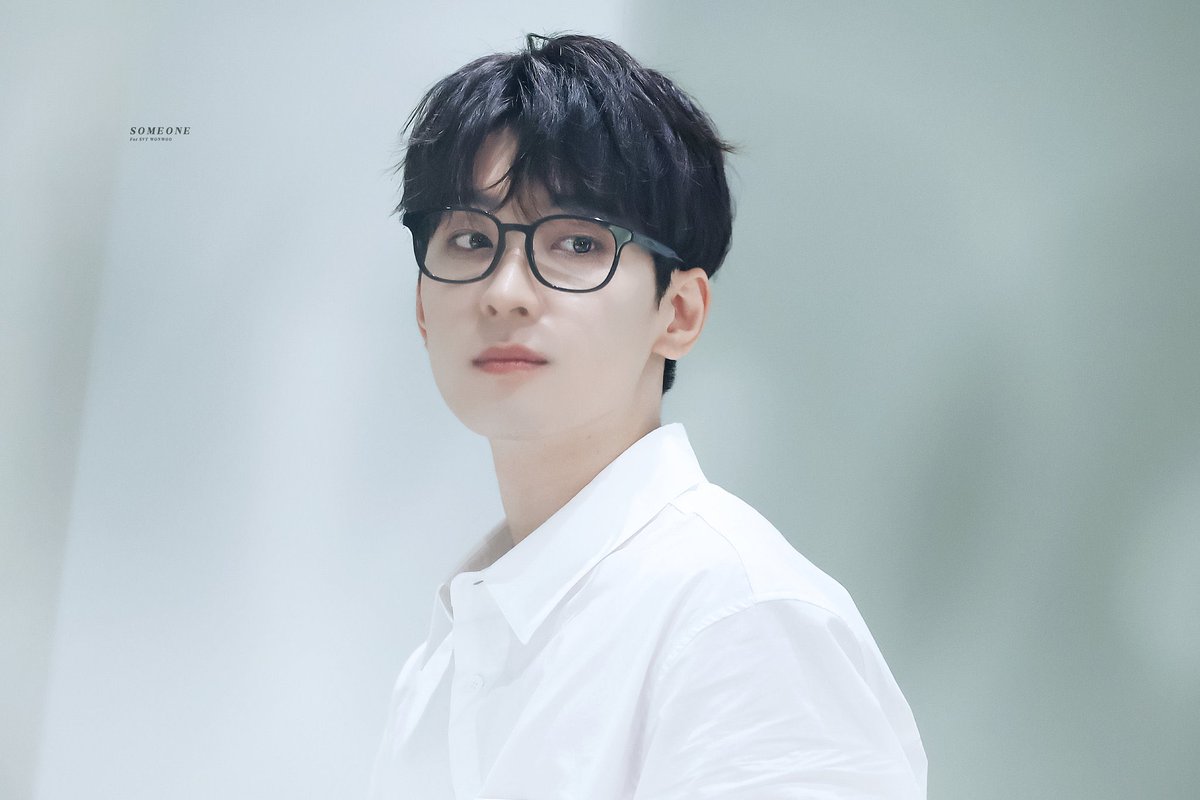 wwlake's tweet photo. 전생에서도 다음 생에서도 만나고 싶은 사람 https://t.co/BiuvHNv2uu